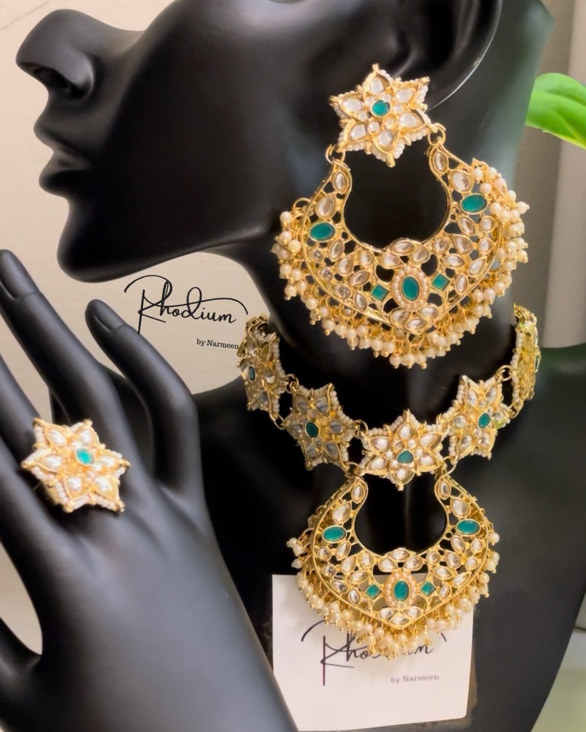 Gold plated pearl and green stone choker and earring with ring